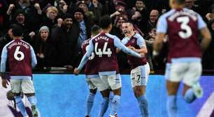 Arsenal perde para o Aston Villa, e não é mais o líder inglês