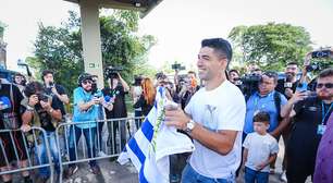 Suárez agradece carinho dos torcedores brasileiros em sua passagem pelo Grêmio: "Obrigado por olhar além da camisa"