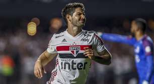 Alexandre Pato ironiza falta de oportunidades no São Paulo