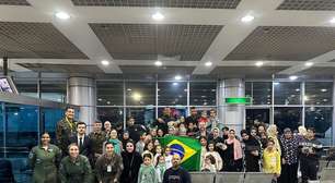 Novo grupo de repatriados de Gaza pousa em Brasília