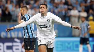 Botafogo vai exercer a compra do atacante Carlos Alberto