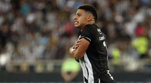 Pensando na reformulação do elenco, Luís Henrique não deve ficar no Botafogo em 2024