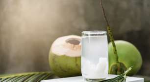 10 benefícios da água de coco para a saúde