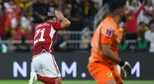 Al-Ahly vence o Al-Ittihad e será o adversário do Fluminense na semifinal do Mundial de Clubes