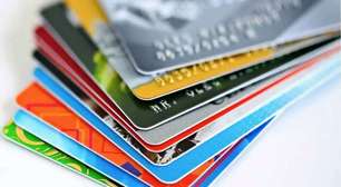 Pagamento de débito no cartão de crédito? Entenda esta possibilidade de pagamento com a Receita Federal