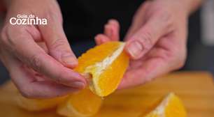 Veja como descascar laranja mais facilmente