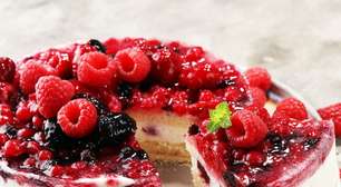 Cheesecake, com frutas vermelhas: fica perfeito, com truque