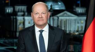 "Mundo mudou, e nós também precisamos mudar", apela Scholz