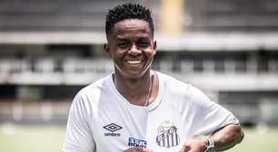 Cazares enfatiza sobre um novo ciclo no Santos: 'Jogar bola e mais nada'