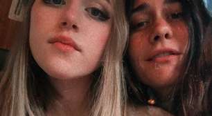 Filha de Alessandra Negrini faz aparição rara com o namorado no RJ