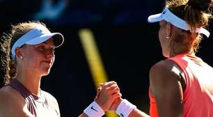 Bia Haddad revela dificuldade, apesar de vitória elástica no Australian Open