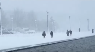 Grande tempestade de inverno ameaça partes da região central dos EUA com neve, gelo e nevasca