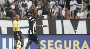 Botafogo vence Sampaio Corrêa e reassume liderança do Cariocão