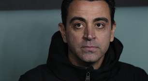 Barcelona está pronto para sofrer em batalha contra o PSG, diz Xavi