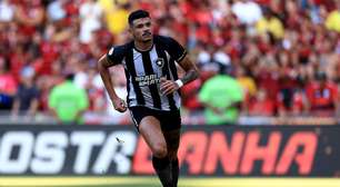 Botafogo enfrenta o Flamengo e a desconfiança da torcida no primeiro clássico do ano