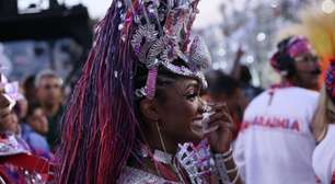 Rainha da Viradouro, Erika Januza dá gritos e pulos ao superar forte medo por Carnaval; Paolla Oliveira vibra: 'Valeu a pena'