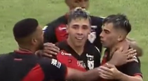 Emiliano Rodríguez celebra vitória do Atlético-GO sobre a Jataiense