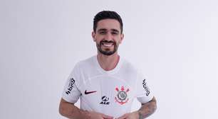 Coronado fala sobre procura de outros clubes e reitera sonho de jogar no Corinthians