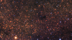 Milhares de estrelas brilham em nova foto do centro da Via Láctea