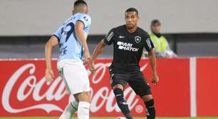 Victor Sá lamenta empate do Botafogo e apoia Tiquinho Soares após pênalti perdido
