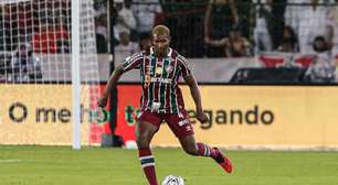 Marlon detona arbitragem de LDU x Fluminense: 'Roubado'