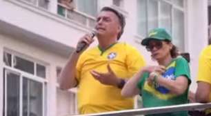 Bolsonaro usa colete à prova de balas durante discurso na Avenida Paulista