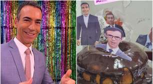 Fã ganha bolo temático do César Tralli e âncora da Globo reage: 'Manda um pedaço'