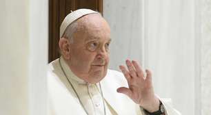 Vaticano critica garantia ao aborto na Constituição da França