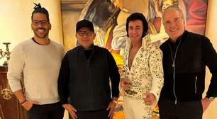 Bruno Avelar recebe Joel Jota e Roberto Justus na suite de Elvis em Las Vegas