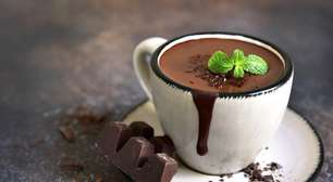 Esse chocolate quente com hortelã vai te esquentar
