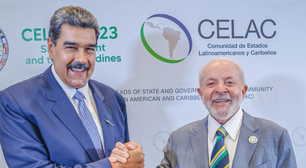 Lula se reúne com Maduro em Cúpula da Celac e chavista pede encontro de empresários