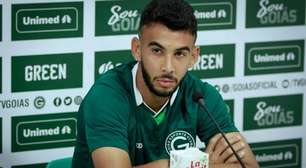 Criticado no Goiás, atacante tem atuações avaliadas por Zé Ricardo: "jogador tático"