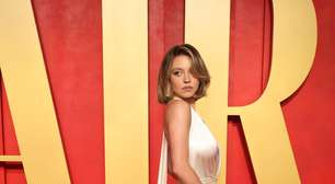 Sydney Sweeney usa look icônico de Angelina Jolie em festa pós-Oscar; veja