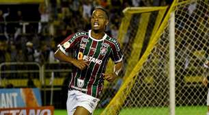 Keno sofre entorse no tornozelo e inicia tratamento no Fluminense