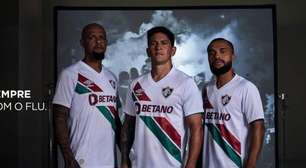 Fluminense apresenta a nova camisa branca para temporada 2024