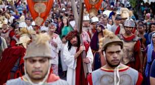 65ª edição da Paixão de Cristo do Morro da Cruz ocorre nesta sexta; veja a programação