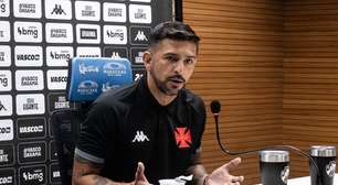 Emiliano Díaz quer outra mentalidade no Vasco para 2024 e evita comentar sobre a saída de Mattos