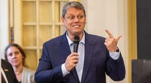 Tarcísio minimiza pernoite de Bolsonaro na Embaixada da Hungria: 'nada de mais'