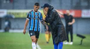 Mayk pede perdão após expulsão pelo Grêmio: 'Excesso de vontade'