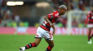 Wesley, lateral do Flamengo, sofre lesão e está fora do jogo de ida da final do Carioca