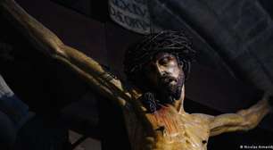 30 d.C.: Crucificação e morte de Jesus