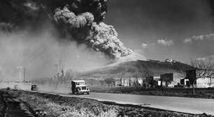 A cidade italiana construída sobre dois 'monstros vulcânicos' e sob ameaça de sumir