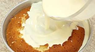 Bolo de leite ninho com cobertura delicioso para servir no lanche da tarde