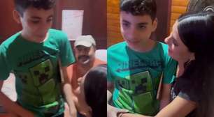 Ex-BBB Fernanda reencontra filho autista: 'Estava com saudade'