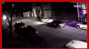 Vídeos mostram motorista de Porsche deixando casa de pôquer antes de acidente fatal em SP