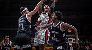 Flamengo atropela o Corinthians e segue na liderança do NBB