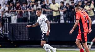 Volante do Corinthians explica mudanças de António para a segunda etapa contra o Atlético-MG
