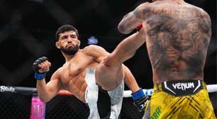 VÍDEO: Assista os melhores momentos de Charles do Bronx x Arman Tsarukyan no UFC 300