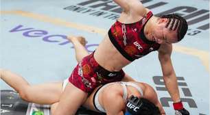 Weili Zhang tem luta dura, vence Yan Xiaonan e se consolida como 'rainha' dos palhas no UFC 300