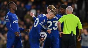 Técnico do Chelsea se irrita com briga entre jogadores e manda recado: 'É uma vergonha'